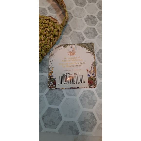 Capelli Straworld Womens Shoulder Bag Floral Natural Pattern NWT - Picture 3 of 8